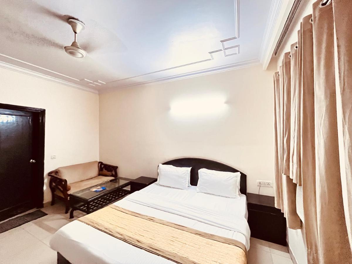 Ashoka Hotel Karol Bagh Delhi 뉴델리 외부 사진