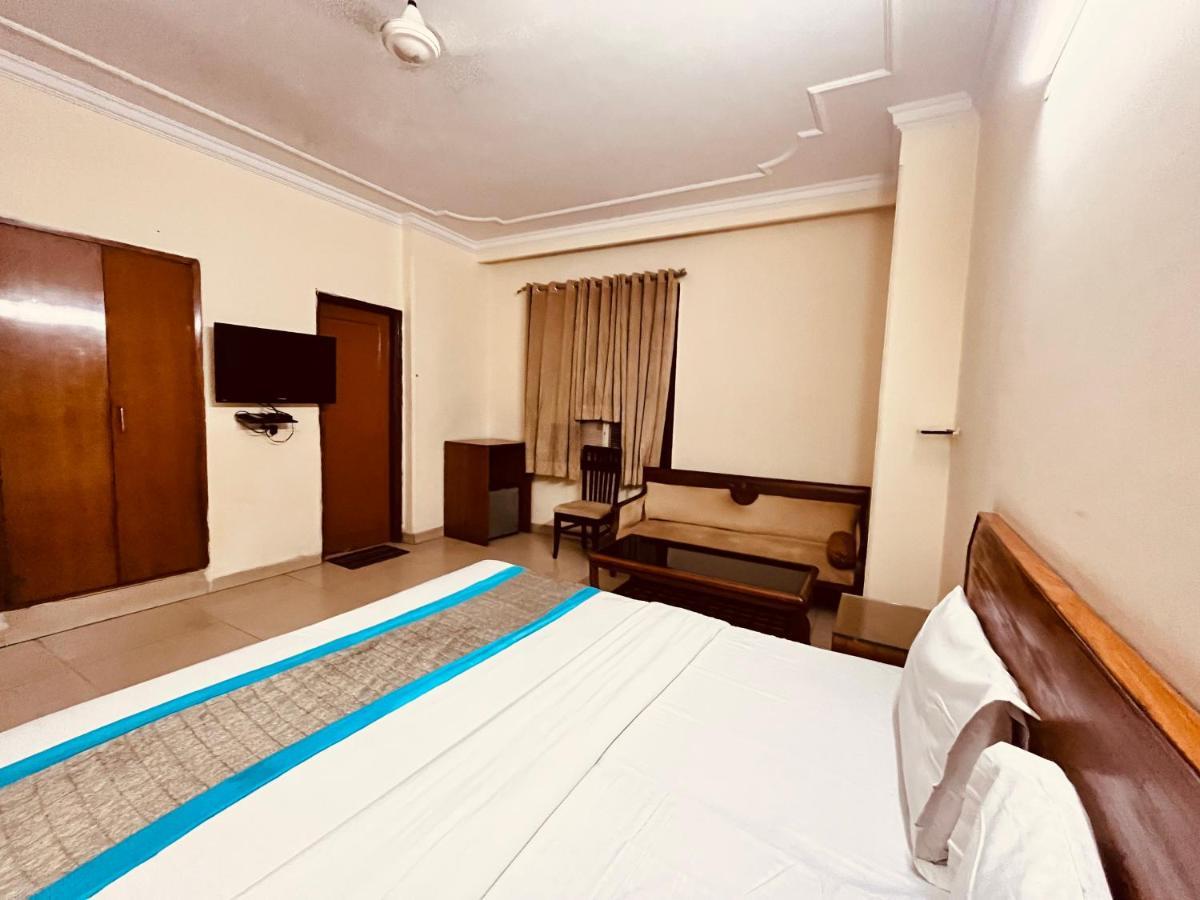 Ashoka Hotel Karol Bagh Delhi 뉴델리 외부 사진