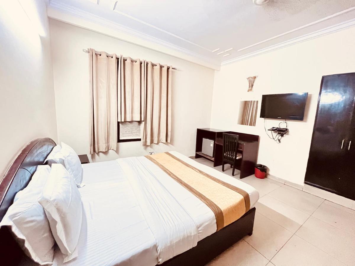 Ashoka Hotel Karol Bagh Delhi 뉴델리 외부 사진