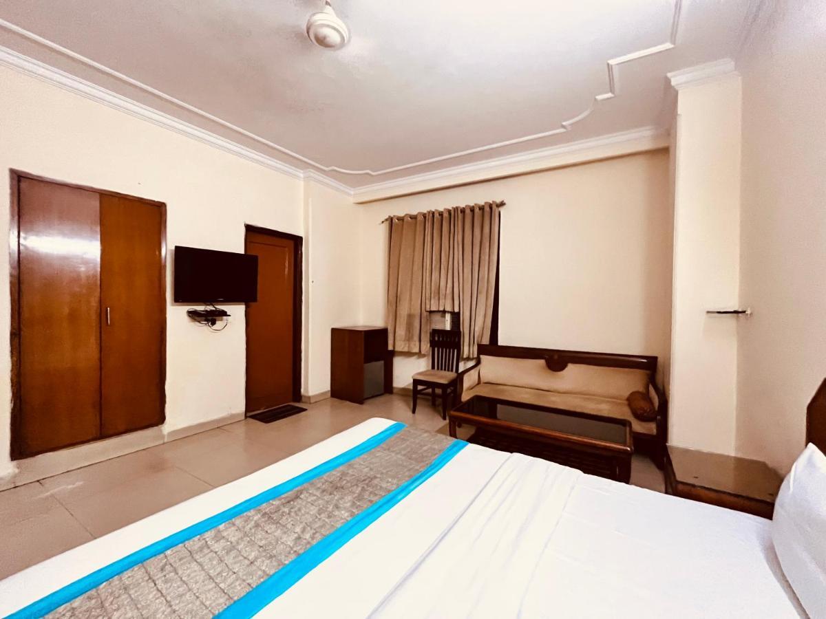 Ashoka Hotel Karol Bagh Delhi 뉴델리 외부 사진