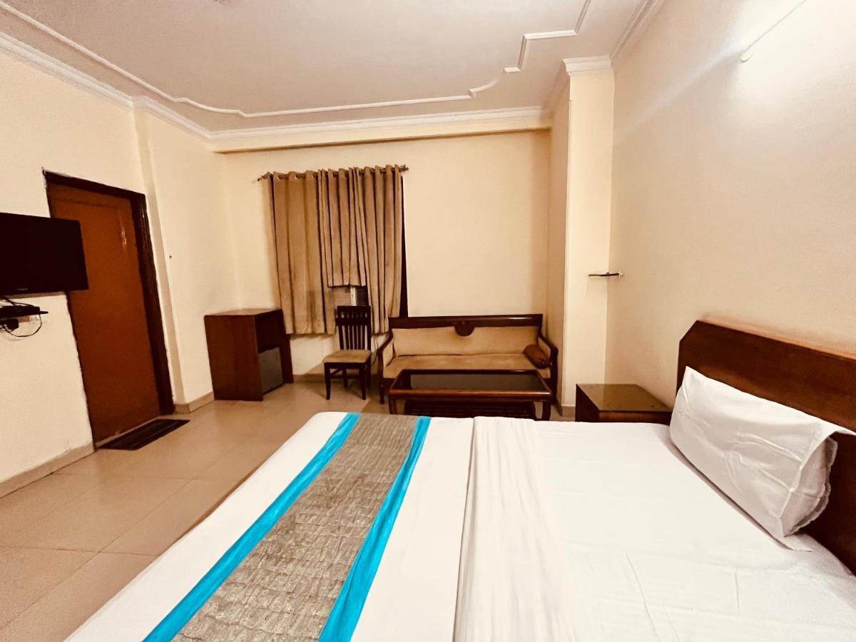 Ashoka Hotel Karol Bagh Delhi 뉴델리 외부 사진
