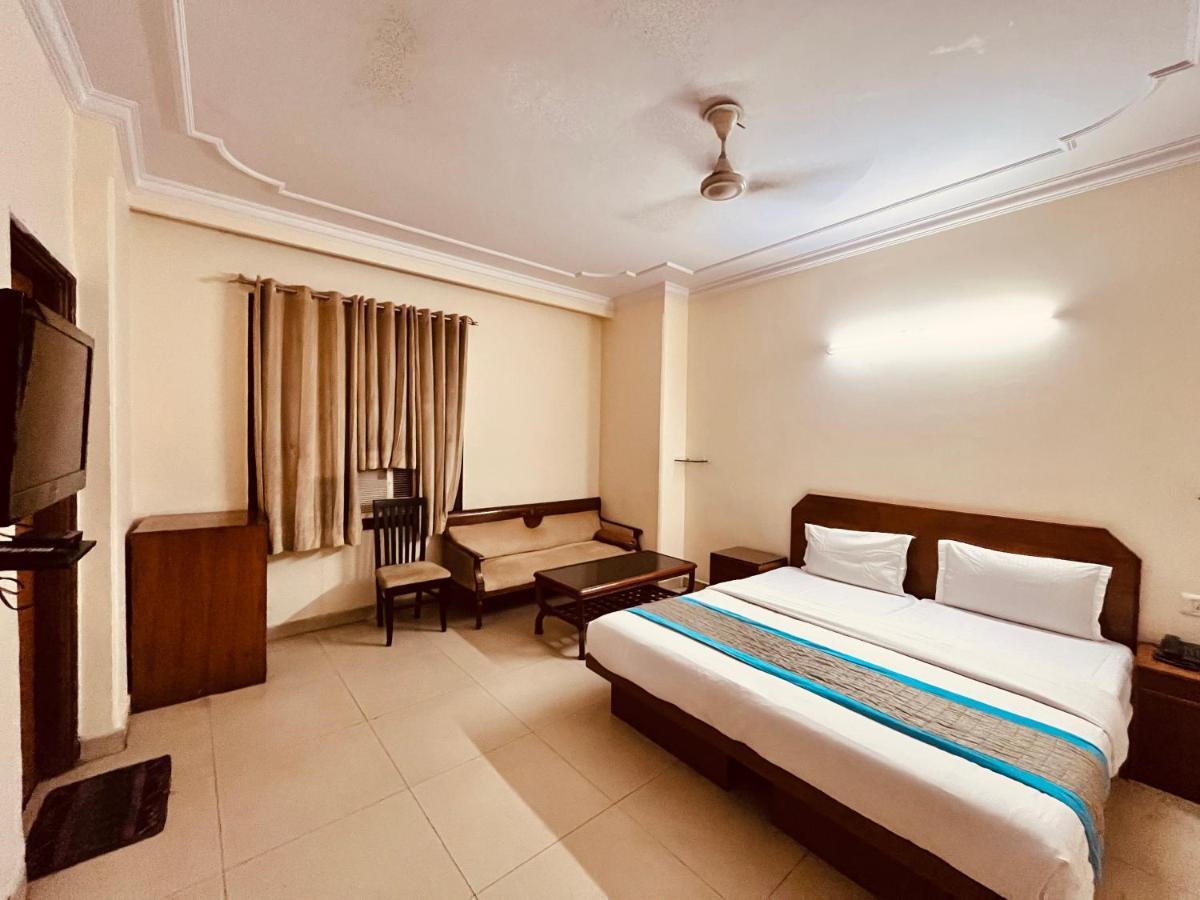 Ashoka Hotel Karol Bagh Delhi 뉴델리 외부 사진