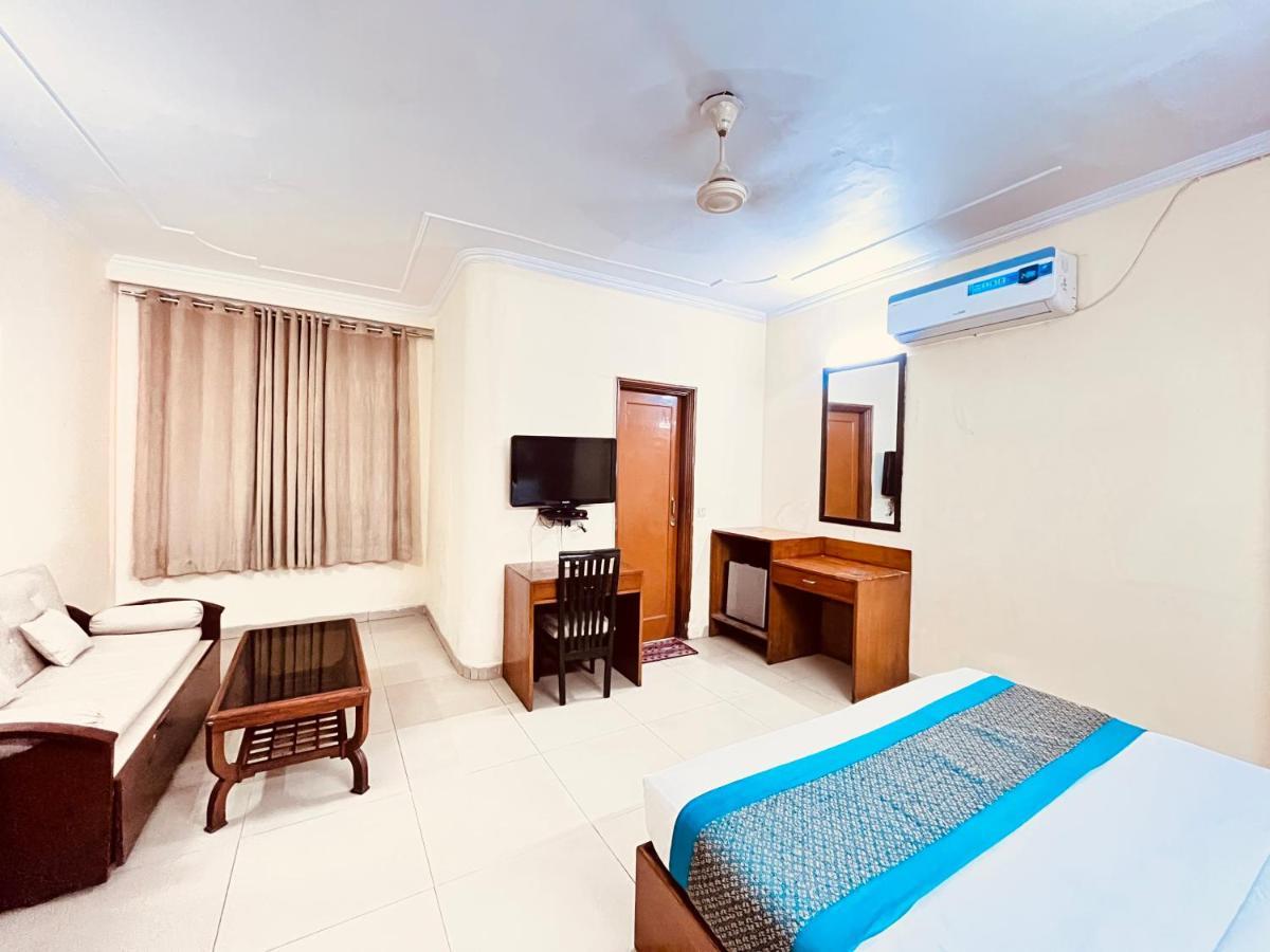Ashoka Hotel Karol Bagh Delhi 뉴델리 외부 사진