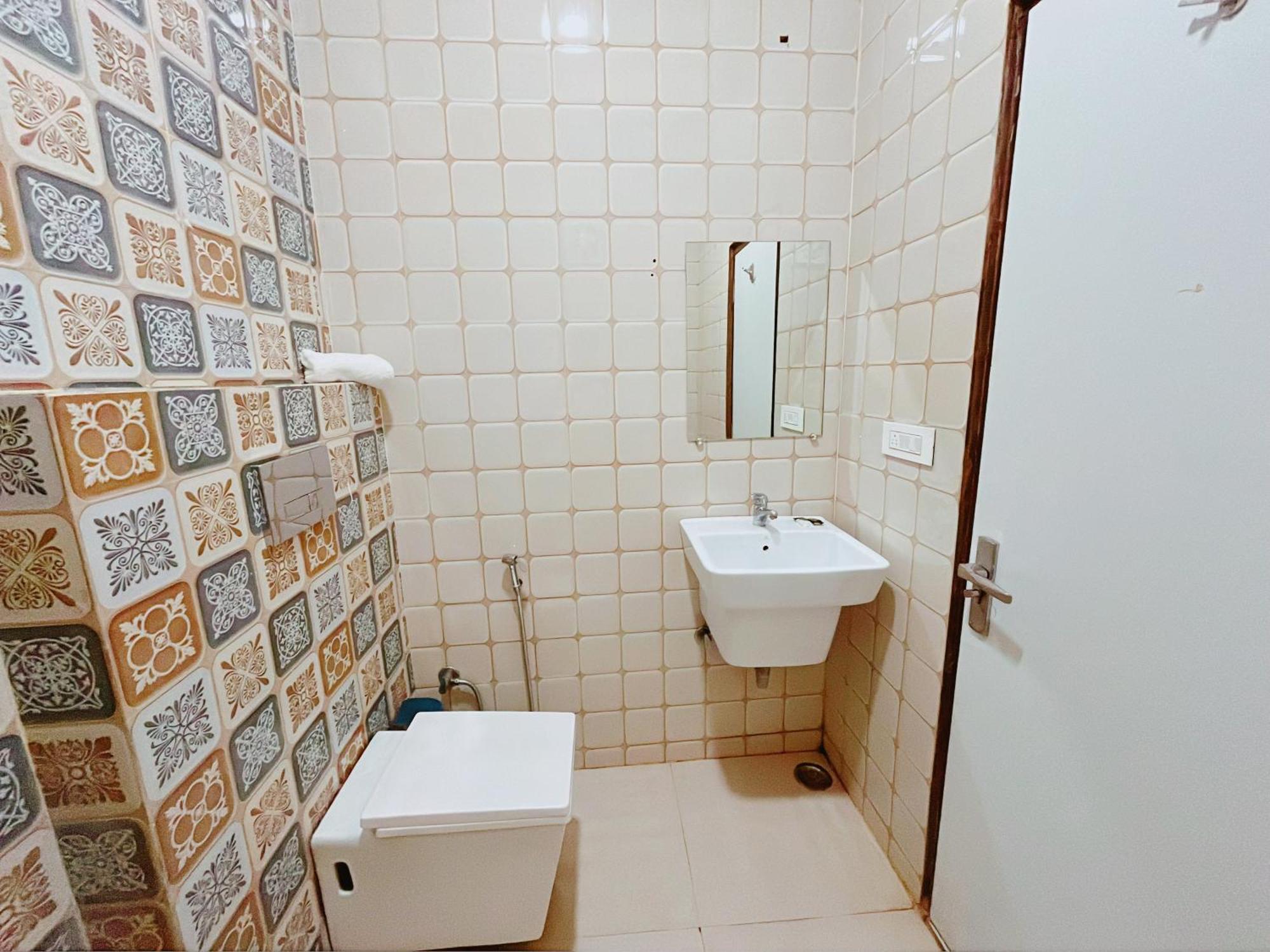 Ashoka Hotel Karol Bagh Delhi 뉴델리 외부 사진