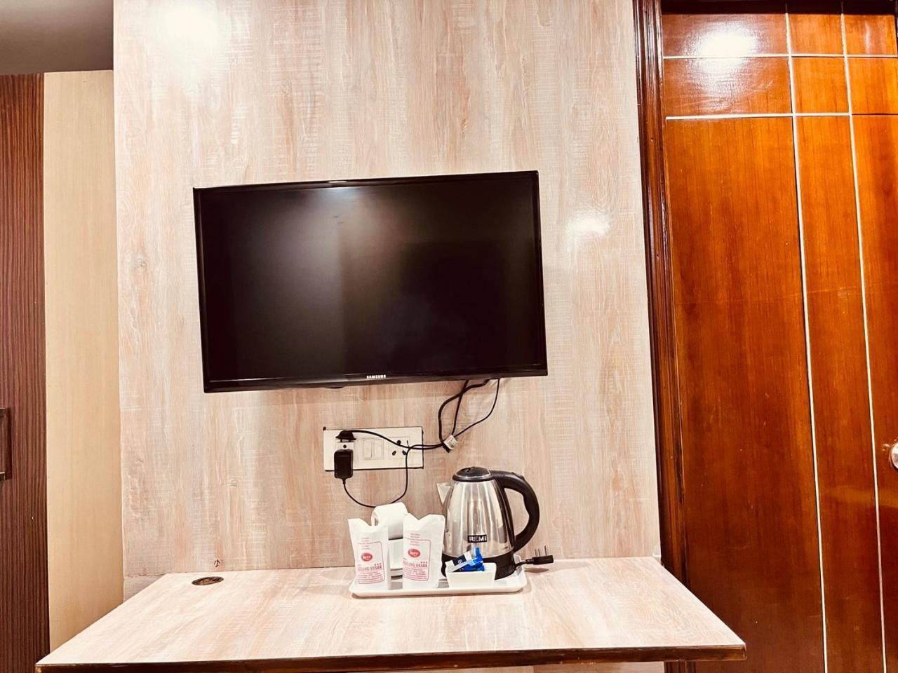 Ashoka Hotel Karol Bagh Delhi 뉴델리 외부 사진