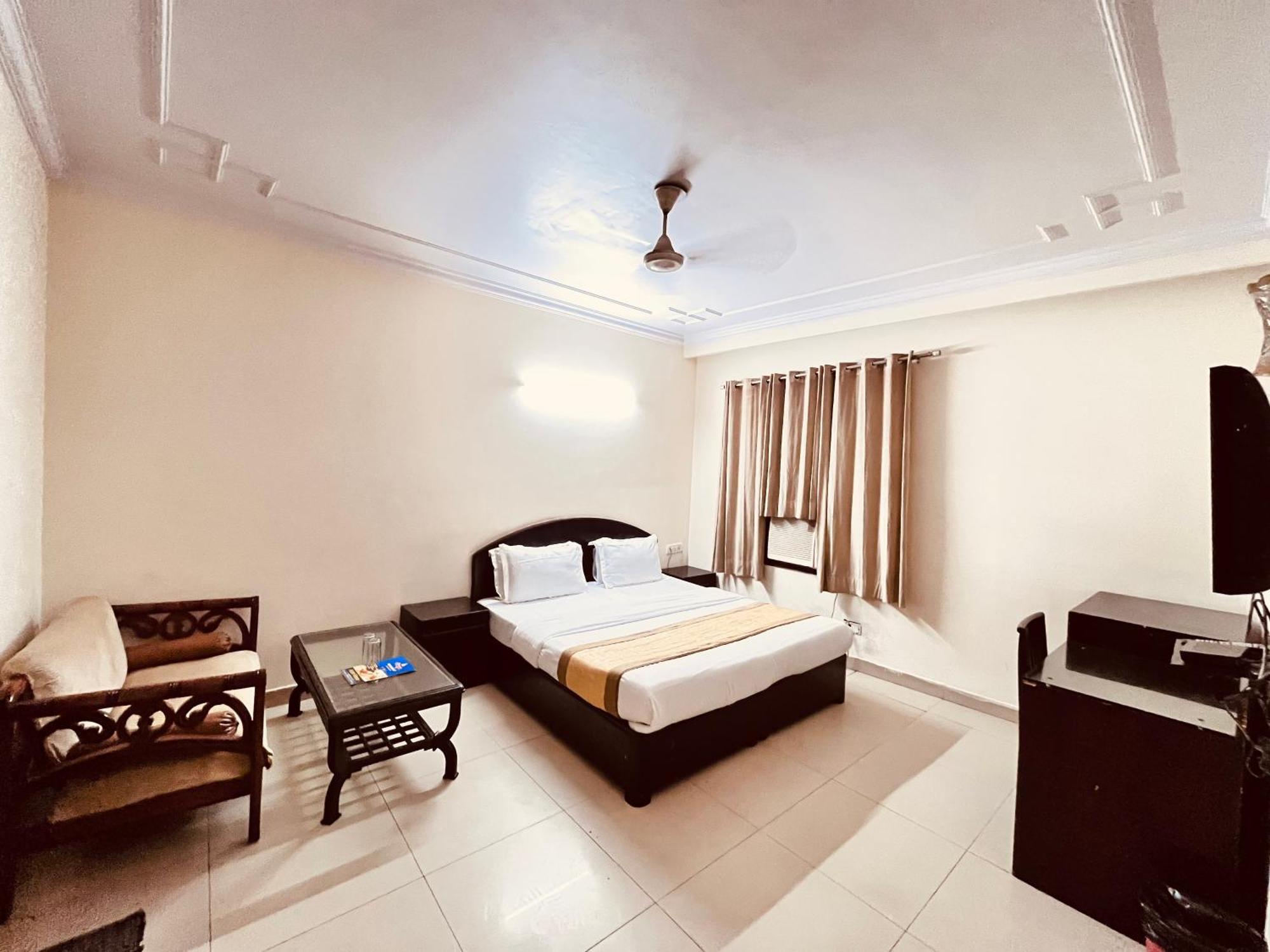 Ashoka Hotel Karol Bagh Delhi 뉴델리 외부 사진
