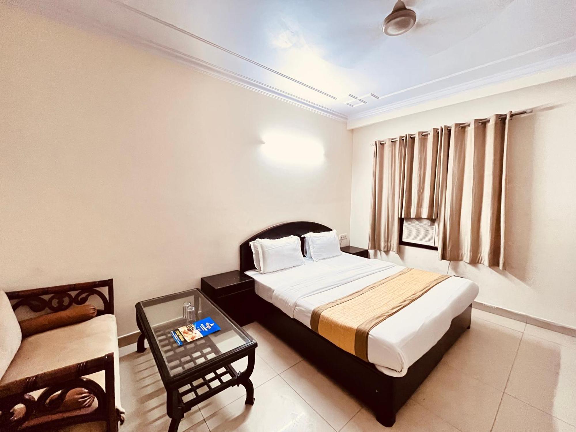 Ashoka Hotel Karol Bagh Delhi 뉴델리 외부 사진