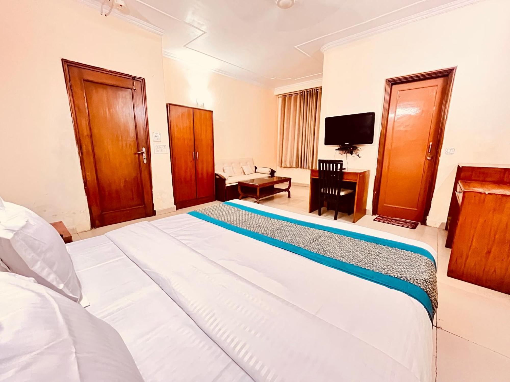 Ashoka Hotel Karol Bagh Delhi 뉴델리 외부 사진